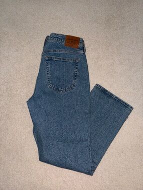 Abercrombie & Fitch Athletic Straight Midwash Blue 33 x 30 Jeans